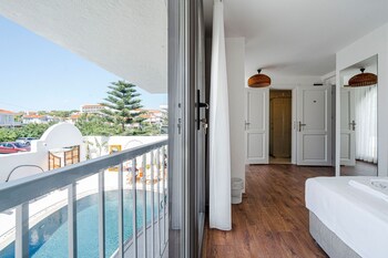 alacope alacati hotel