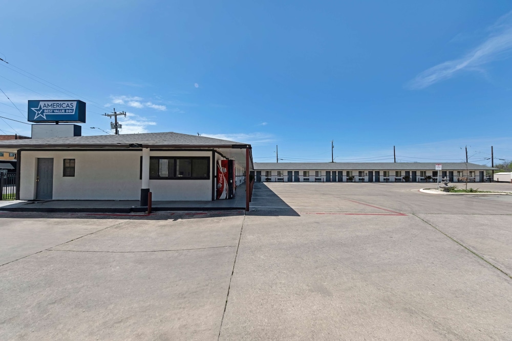 americas best value inn san antonio downtown riverwalk