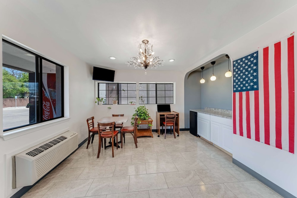 americas best value inn san antonio downtown riverwalk