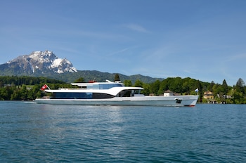 renaissance lucerne hotel