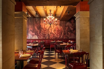 renaissance lucerne hotel