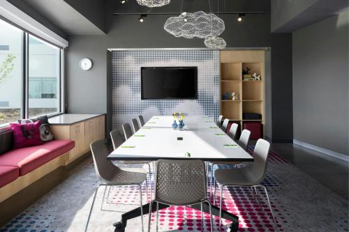 aloft waukee
