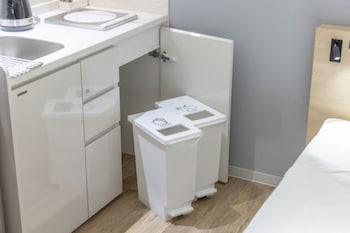 alphabed inn nahakokusaistreet west