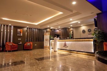 Aman Hotel Suites,,4 star