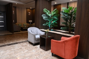 Aman Hotel Suites,,4 star
