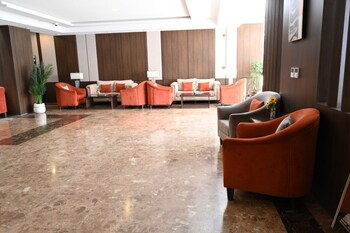 Aman Hotel Suites,,4 star