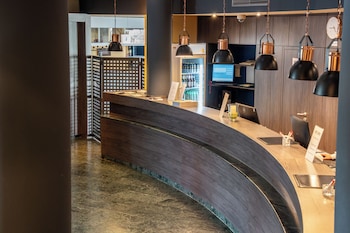 airways hotel frankfurt airport west