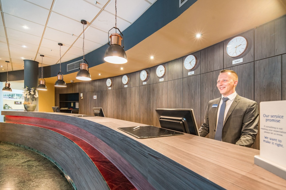 airways hotel frankfurt airport west