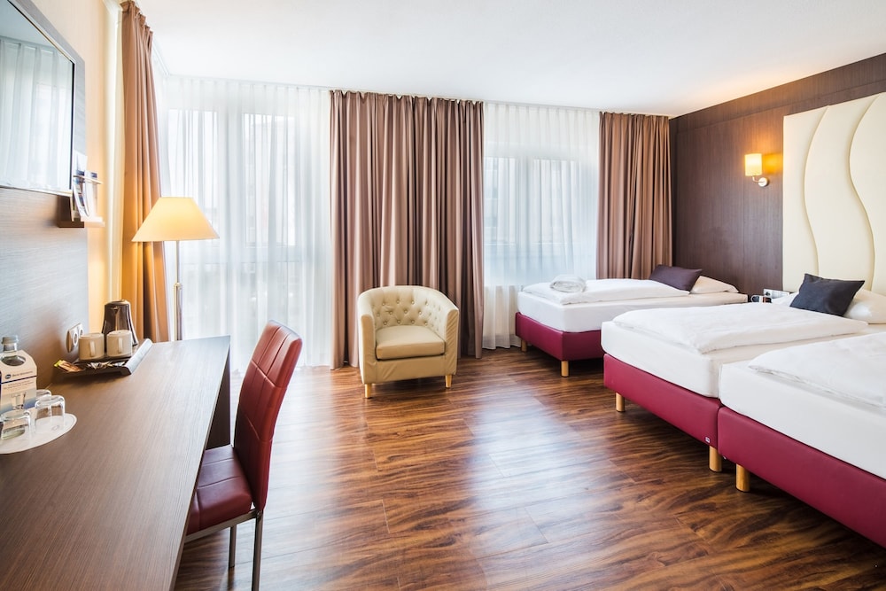 airways hotel frankfurt airport west