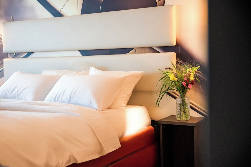 airways hotel frankfurt airport west