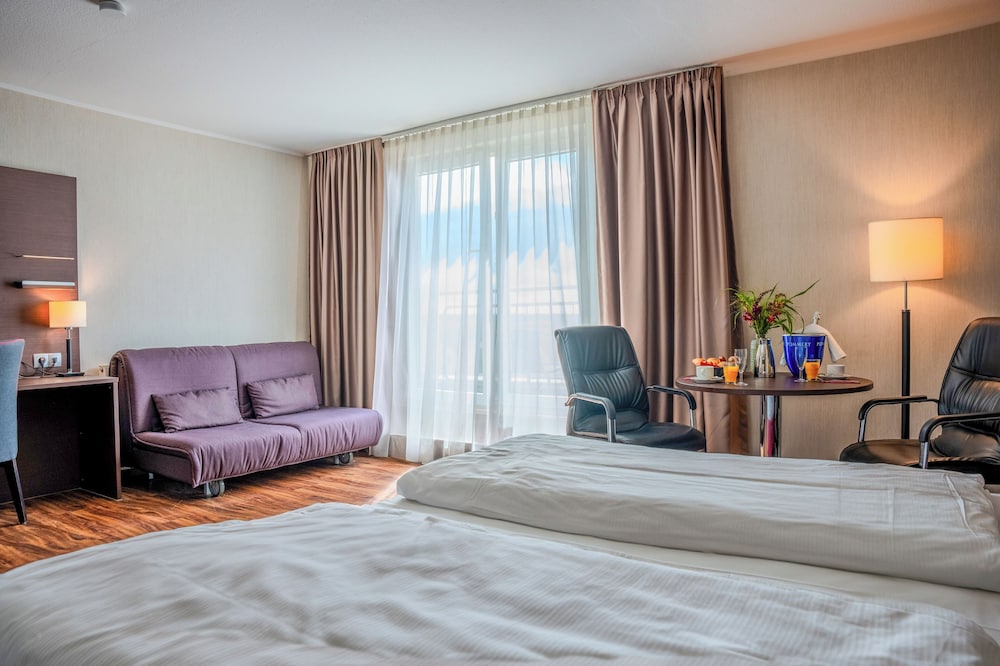 airways hotel frankfurt airport west