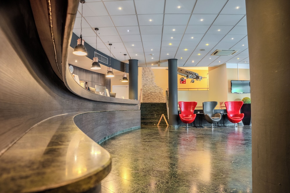 airways hotel frankfurt airport west