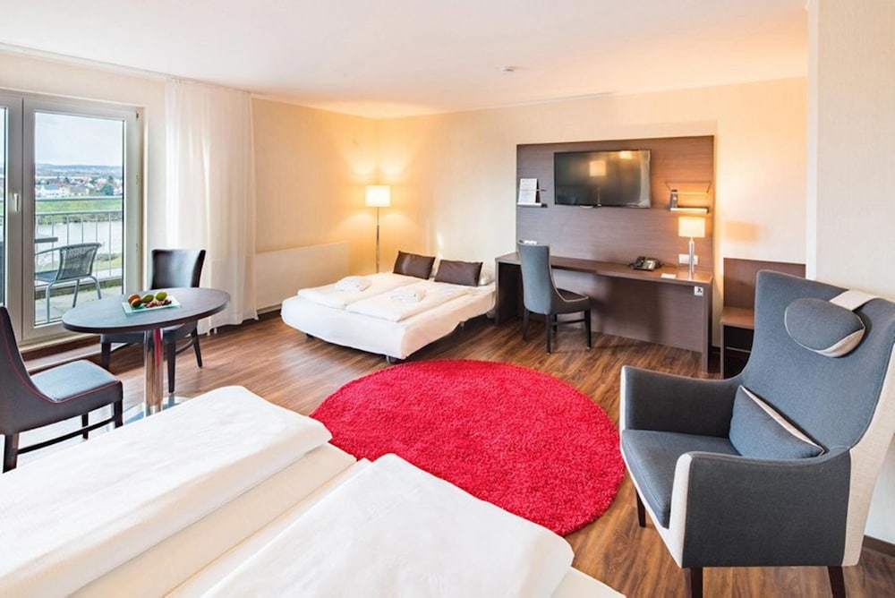 airways hotel frankfurt airport west