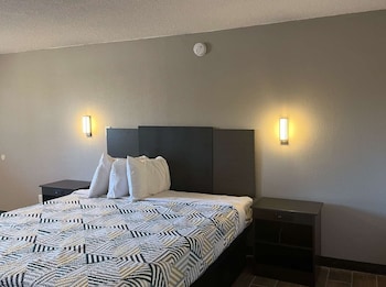 motel 6 hurricane wv