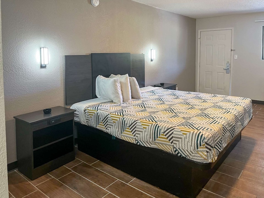 motel 6 hurricane wv