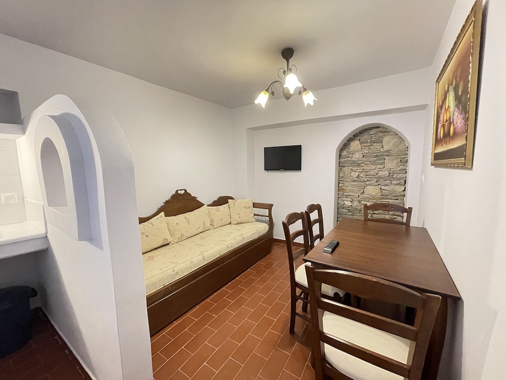 anamar symi residence