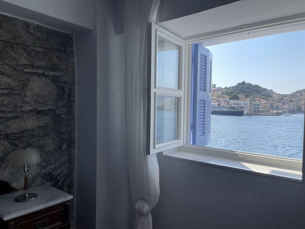 anamar symi residence