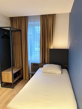 ozo hotels antares airport