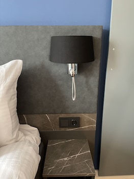 ozo hotels antares airport