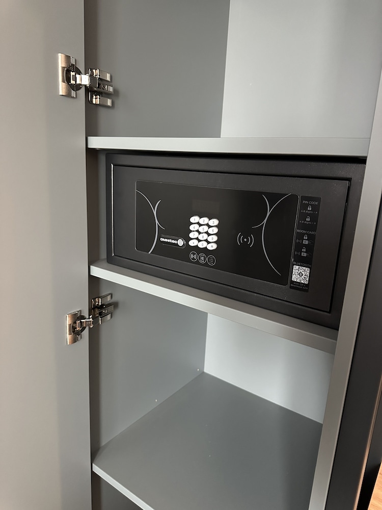 ozo hotels antares airport