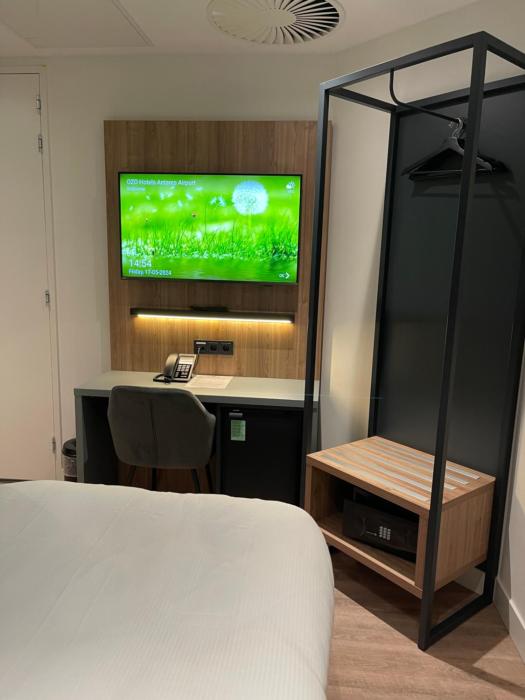 ozo hotels antares airport