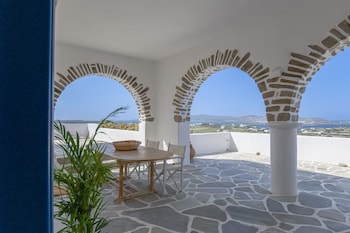 anthemion paros villas and suites