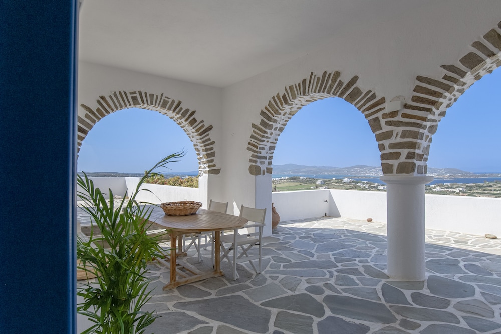 anthemion paros villas and suites