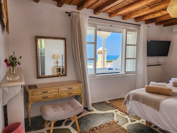 anthemion paros villas and suites