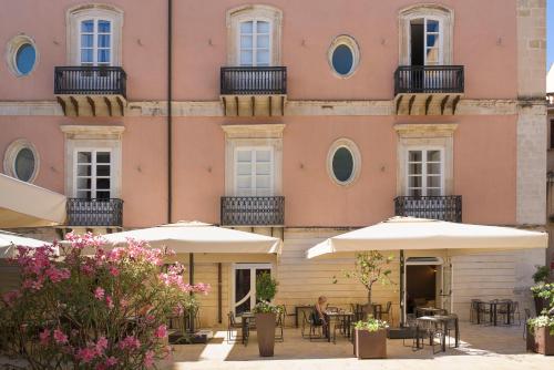 palazzo artemide vretreats