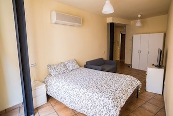 urbi apartments