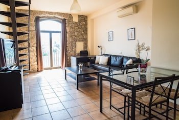 Urbi Apartments,Barcelona>>Artes,3 star