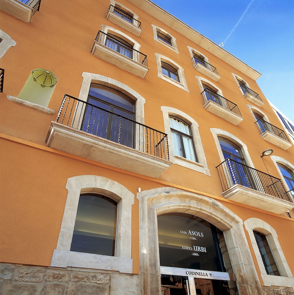 urbi apartments