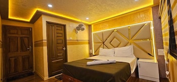 Anugraha Houseboats,,3.5 star