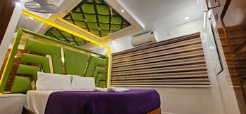 Anugraha Houseboats,,3.5 star