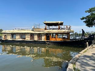 anugraha houseboats
