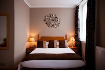 the city hotel