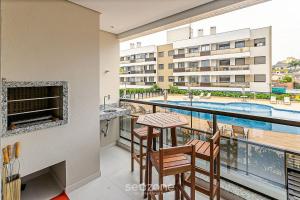 apartamentos a 240m do mar floripa sc adc
