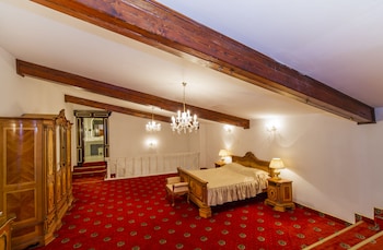 hotel aurelius imparatul romanilor
