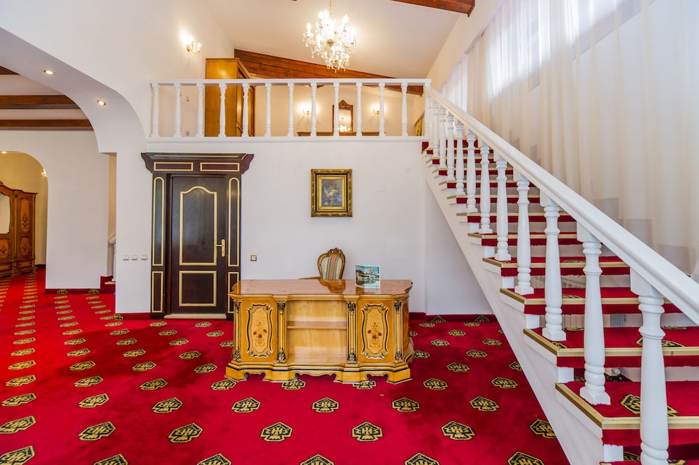 hotel aurelius imparatul romanilor