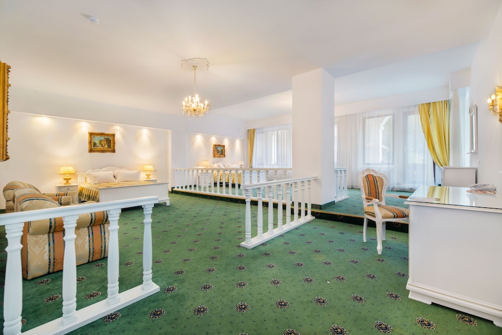 hotel aurelius imparatul romanilor
