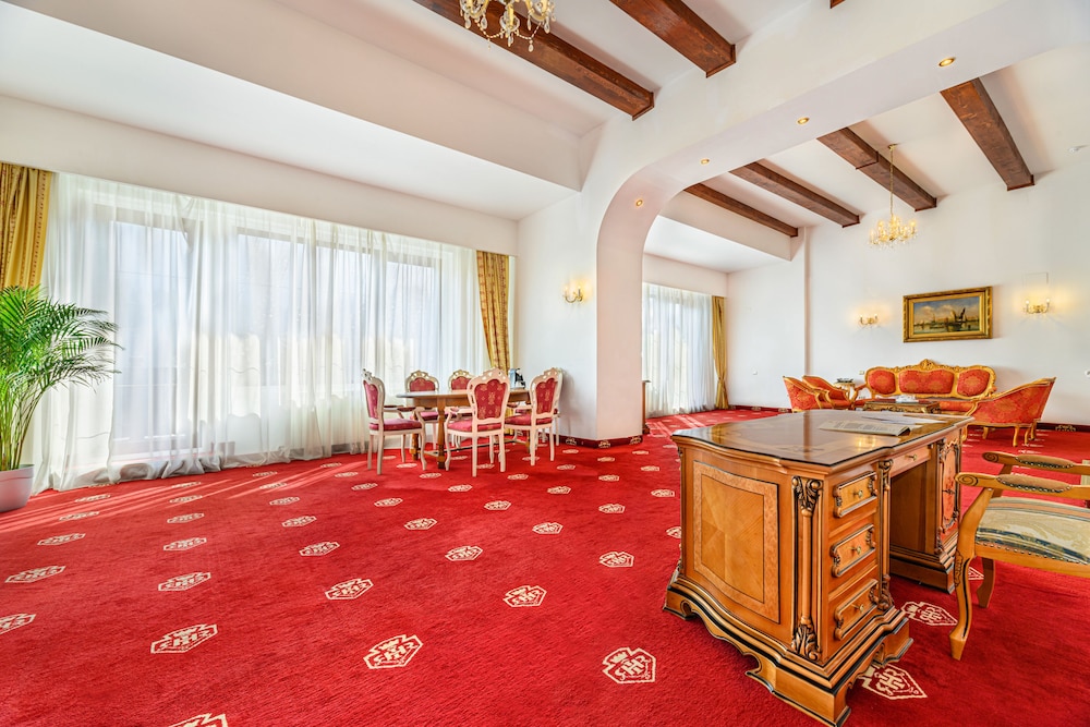 hotel aurelius imparatul romanilor