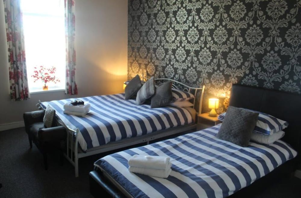 the vale hotel