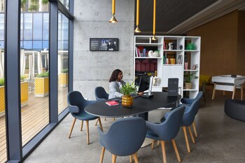 aparthotel adagio abidjan marcory