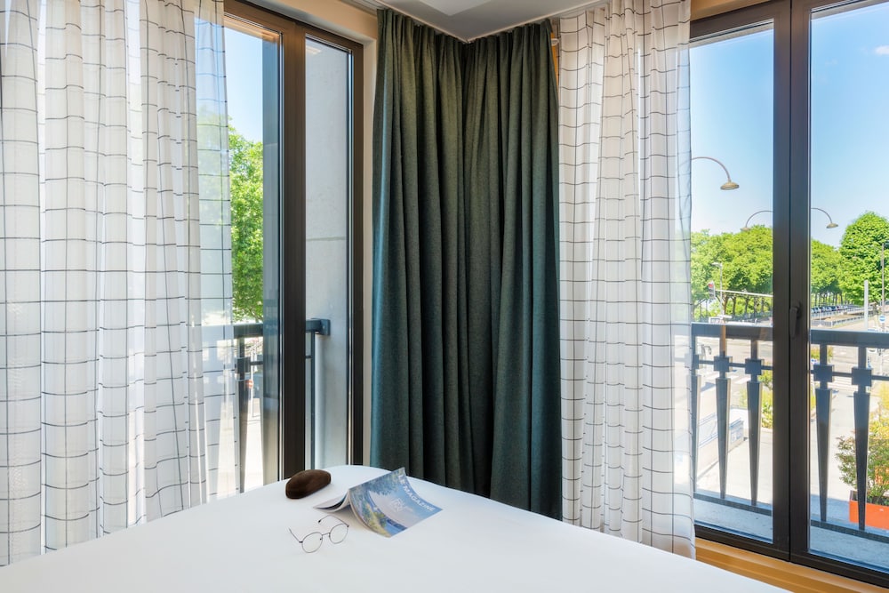 aparthotel adagio access rouen centre cathedrale