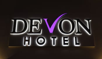 the devon hotel