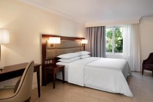 sheraton samoa aggie greys hotel and bungalows