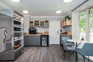 the regent aparthotel