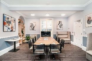 the regent aparthotel