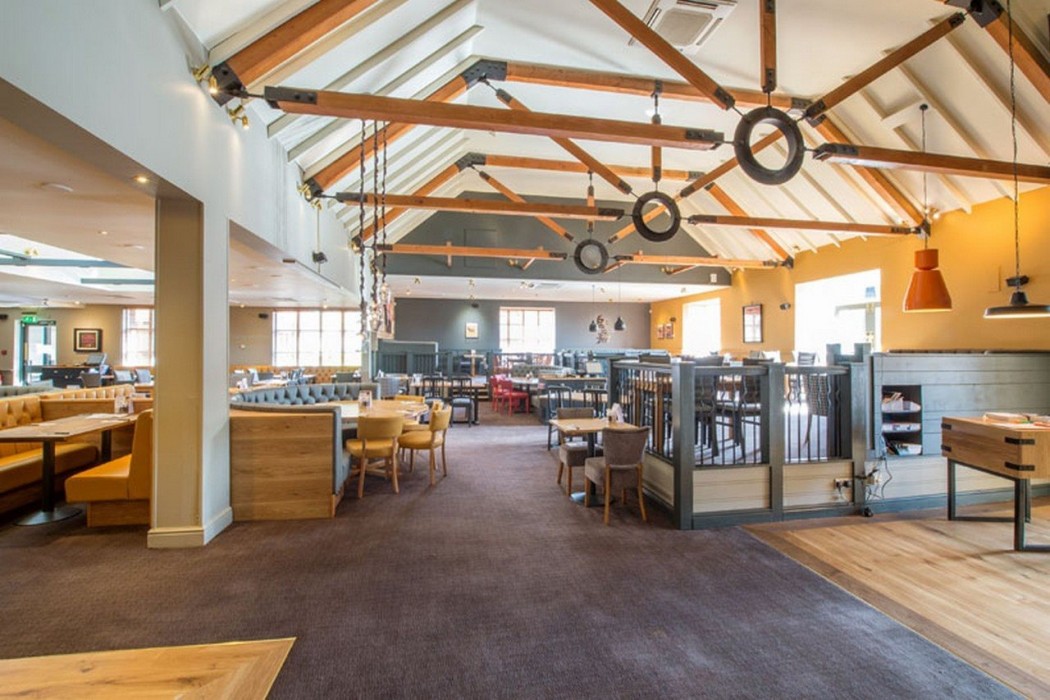 premier inn swindon west m4 j16