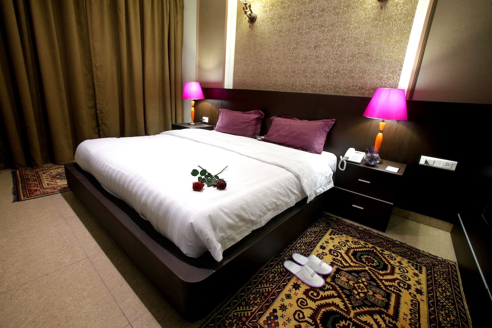 lavender home